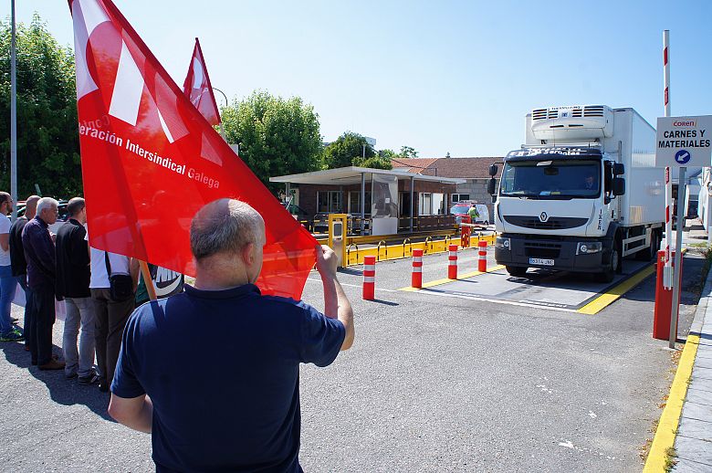 2016 08 06 ManifaServicarneFrigolouroPorrinho24.JPG